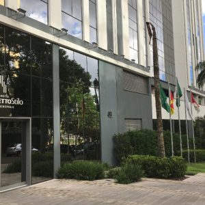 Hospedagem em Porto Alegre: Hotel Laghetto Stilo Higienópolis
